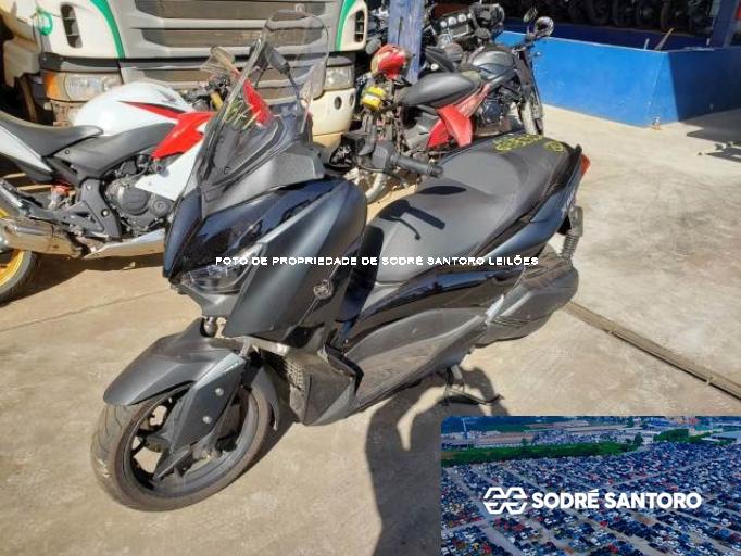 YAMAHA XMAX 250 22/22