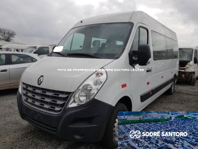 RENAULT MASTER MINIBUS 19/19