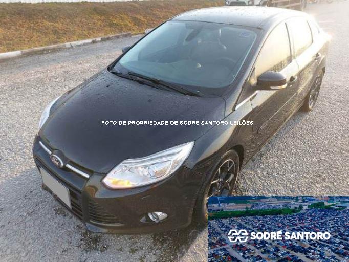 FORD FOCUS SEDAN 14/14